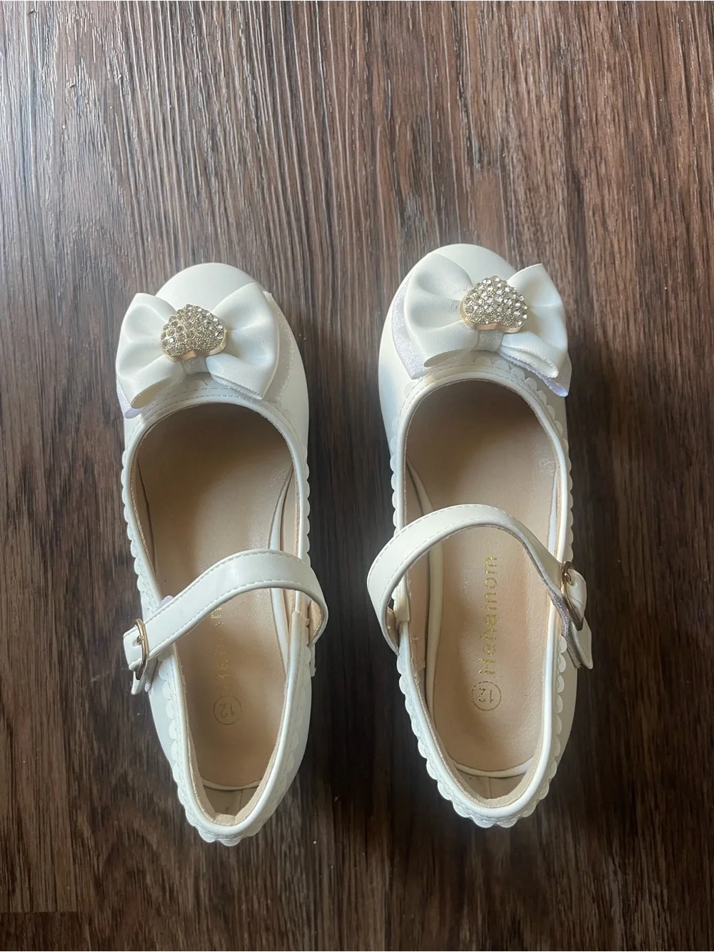 Girls Ivory Bow Mary Jane Dress Shoes with Rhinestone Heart